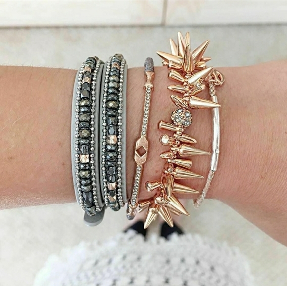 Stella & Dot Wishing Bracelet - Picture 5 of 10